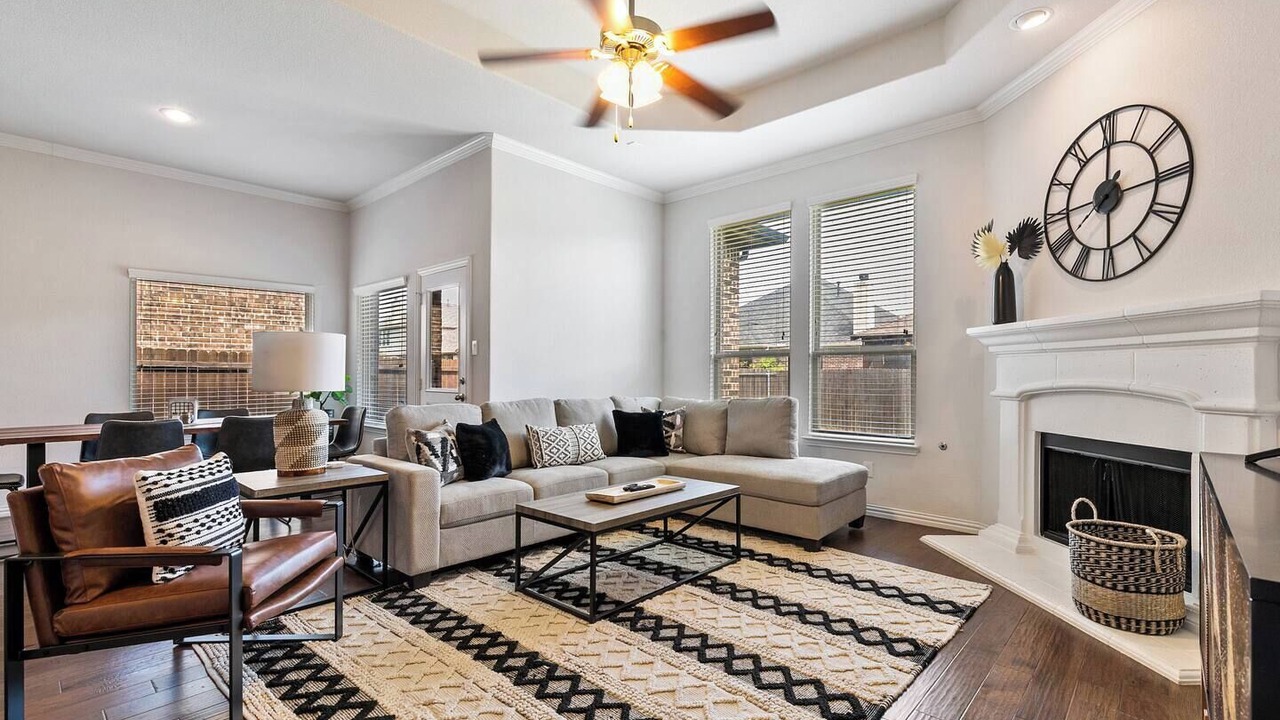 Photo of Livingroom in Keller