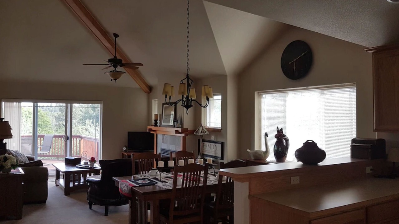 Photo of Bedroom in Klamath Falls