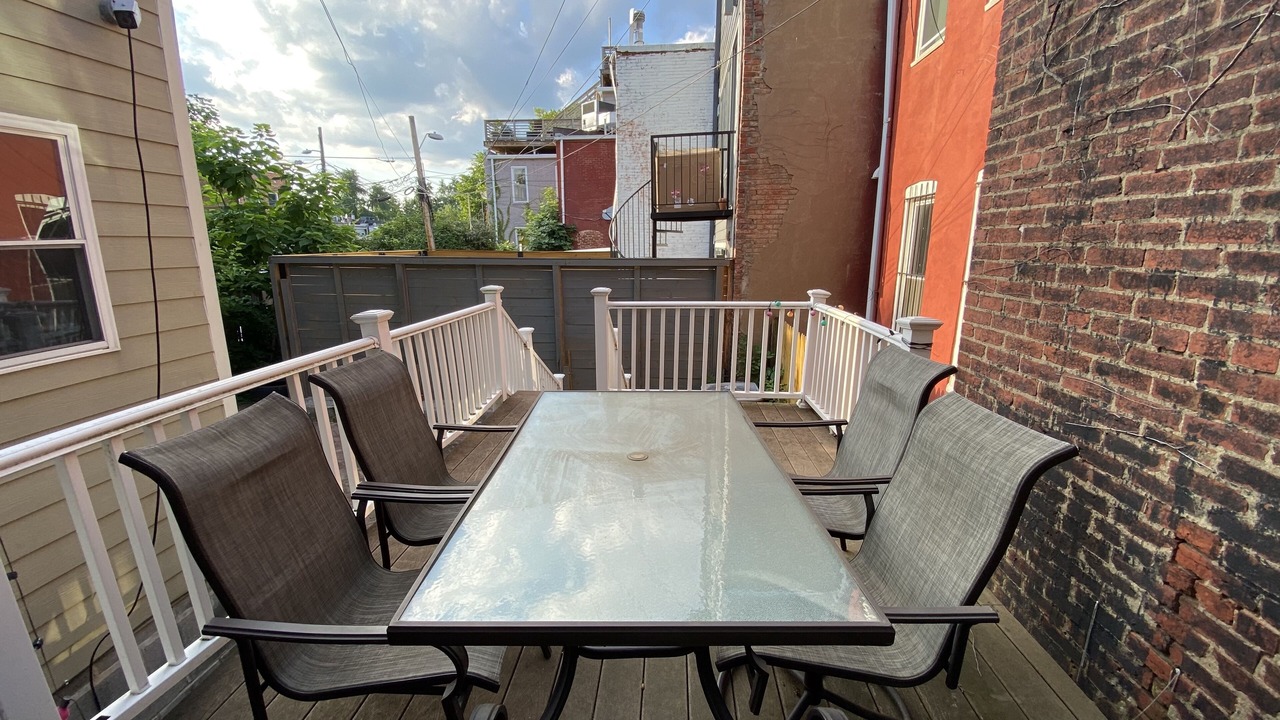 Photo of Outdoor in Shaw