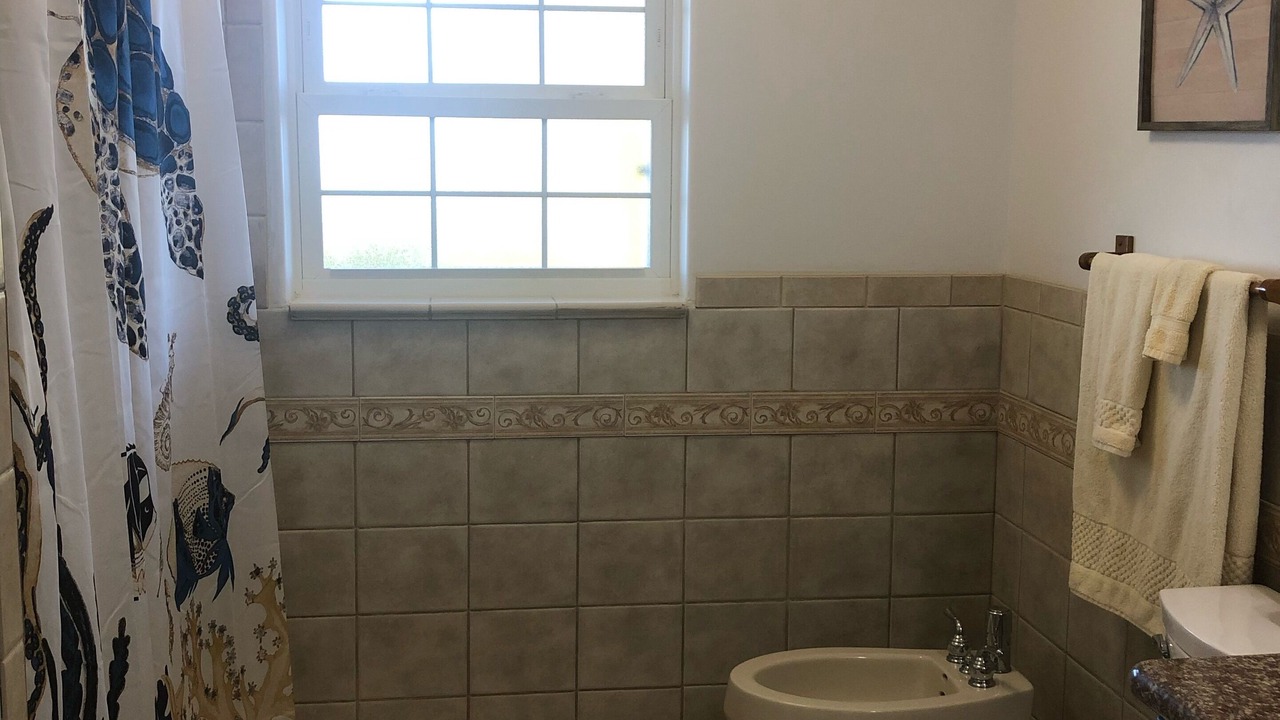Photo of Bathroom in Cudjoe Key