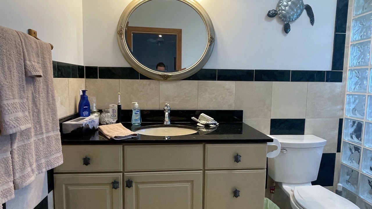 Photo of Bathroom in Cudjoe Key