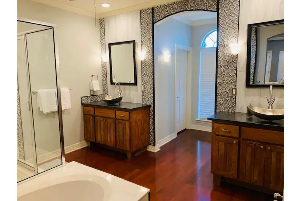 Photo of Bathroom in Oak Lawn