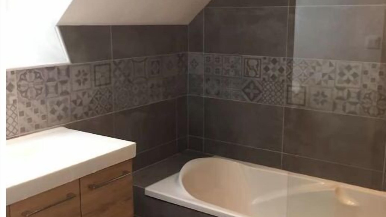 Photo of Bathroom in Locoal-Mendon