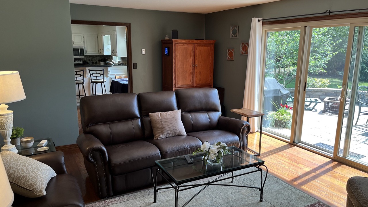Photo of Livingroom in Boalsburg