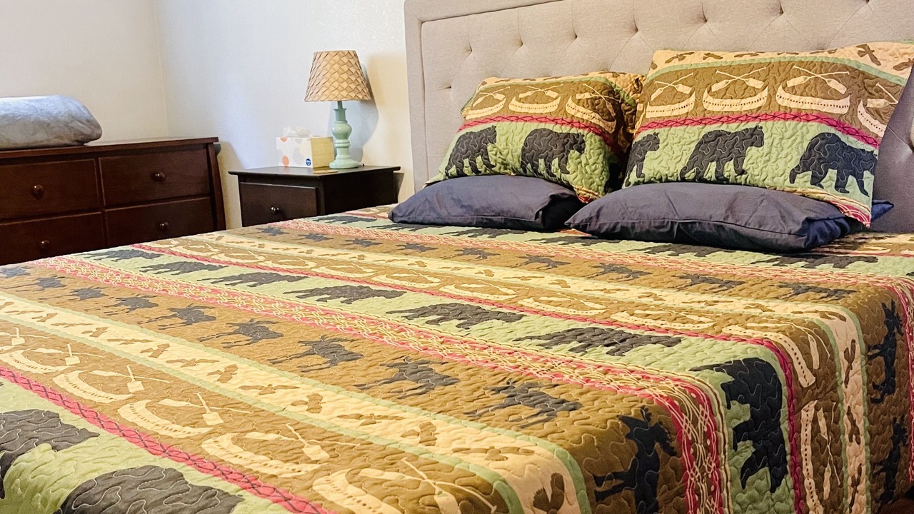 Photo of Bedroom in Valdez
