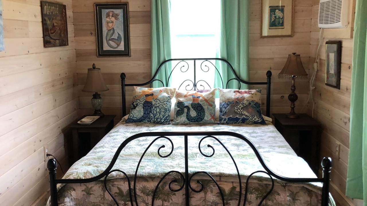 Photo of Bedroom in Treasure Cay