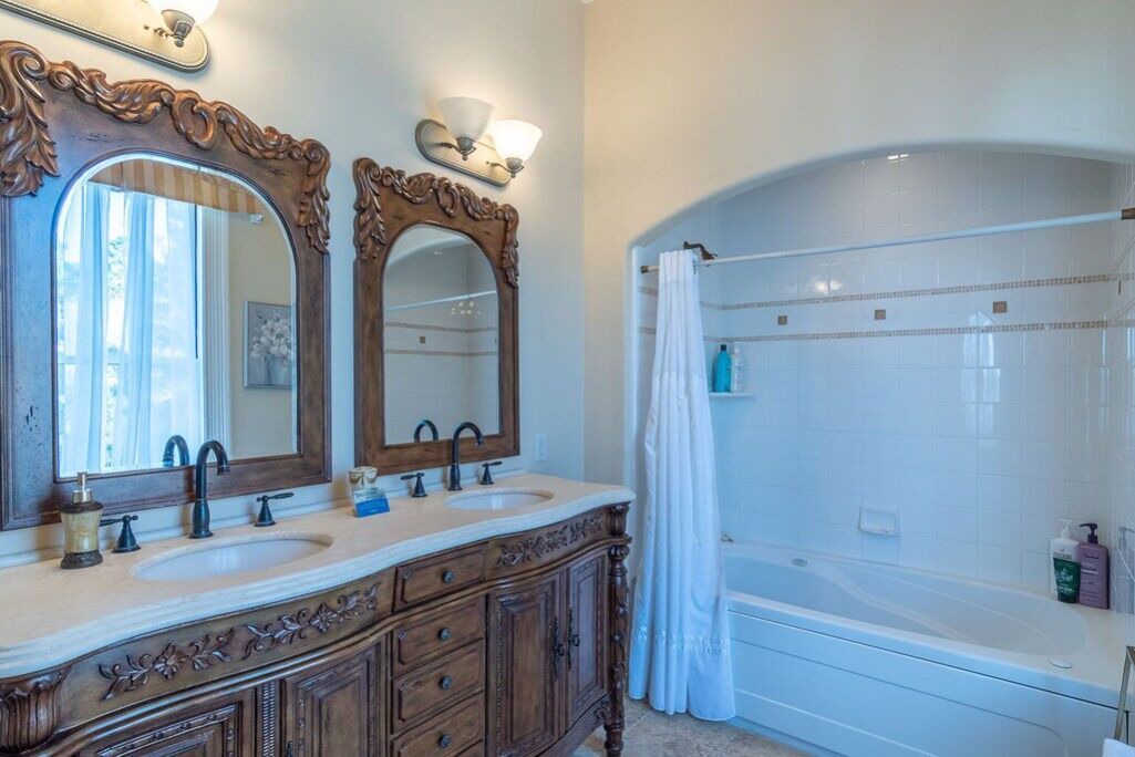 Photo of Bathroom in Salinas