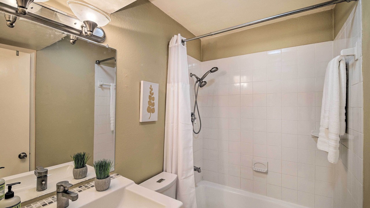 Photo of Bathroom in Neartown
