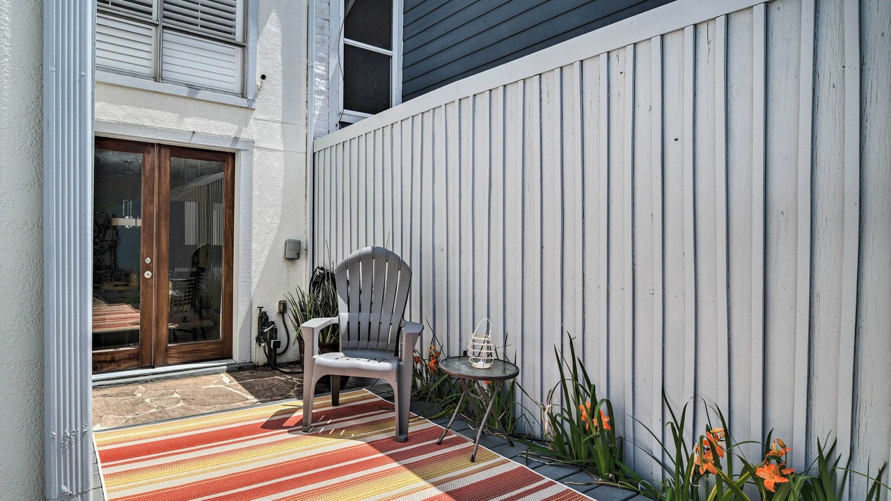 Photo of Patio Balcony in Neartown