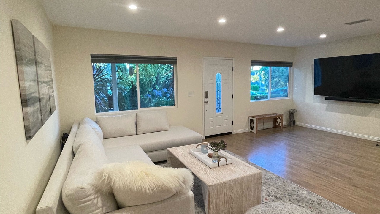 Photo of Others in Tarzana