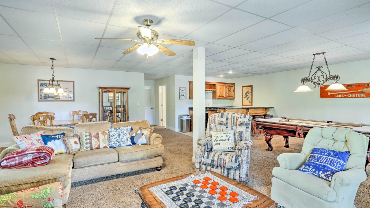 Photo of Bedroom in Hayesville