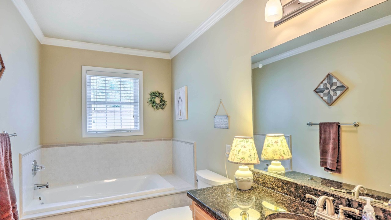 Photo of Bathroom in Hayesville