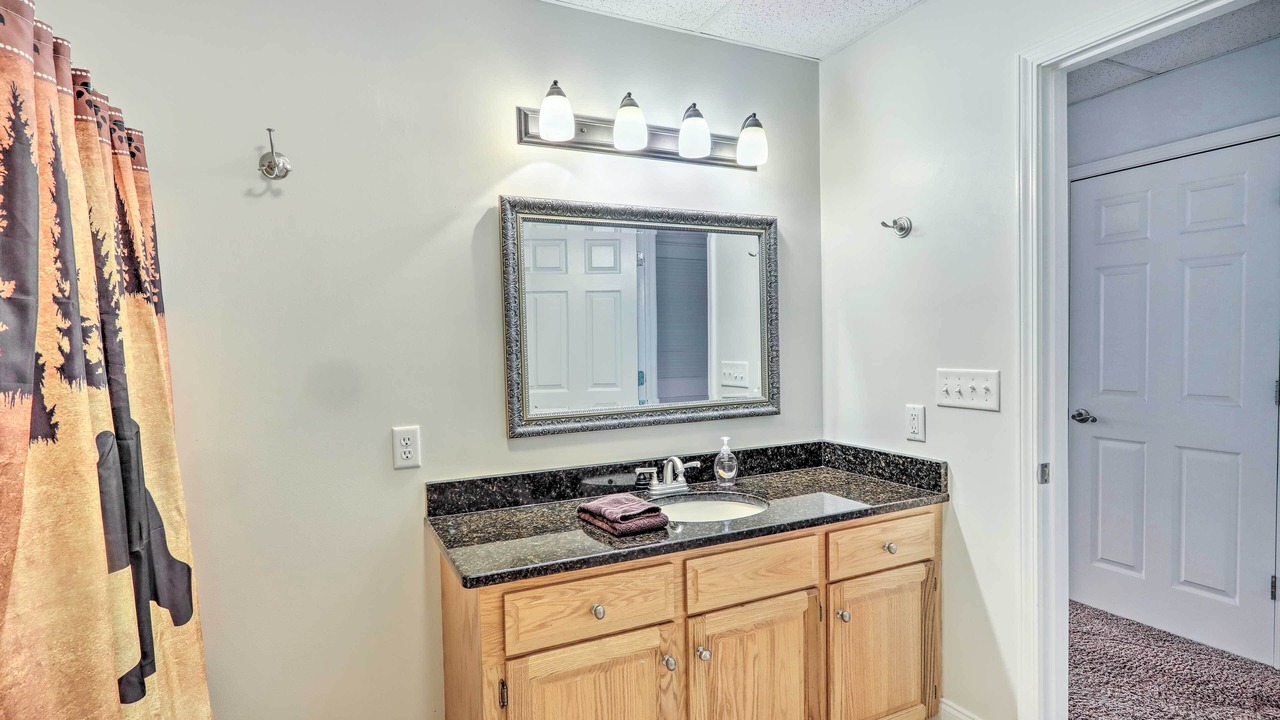Photo of Bathroom in Hayesville
