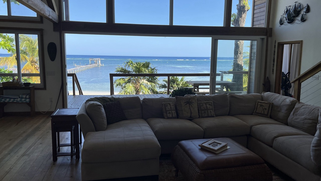 Photo of Livingroom in Roatan