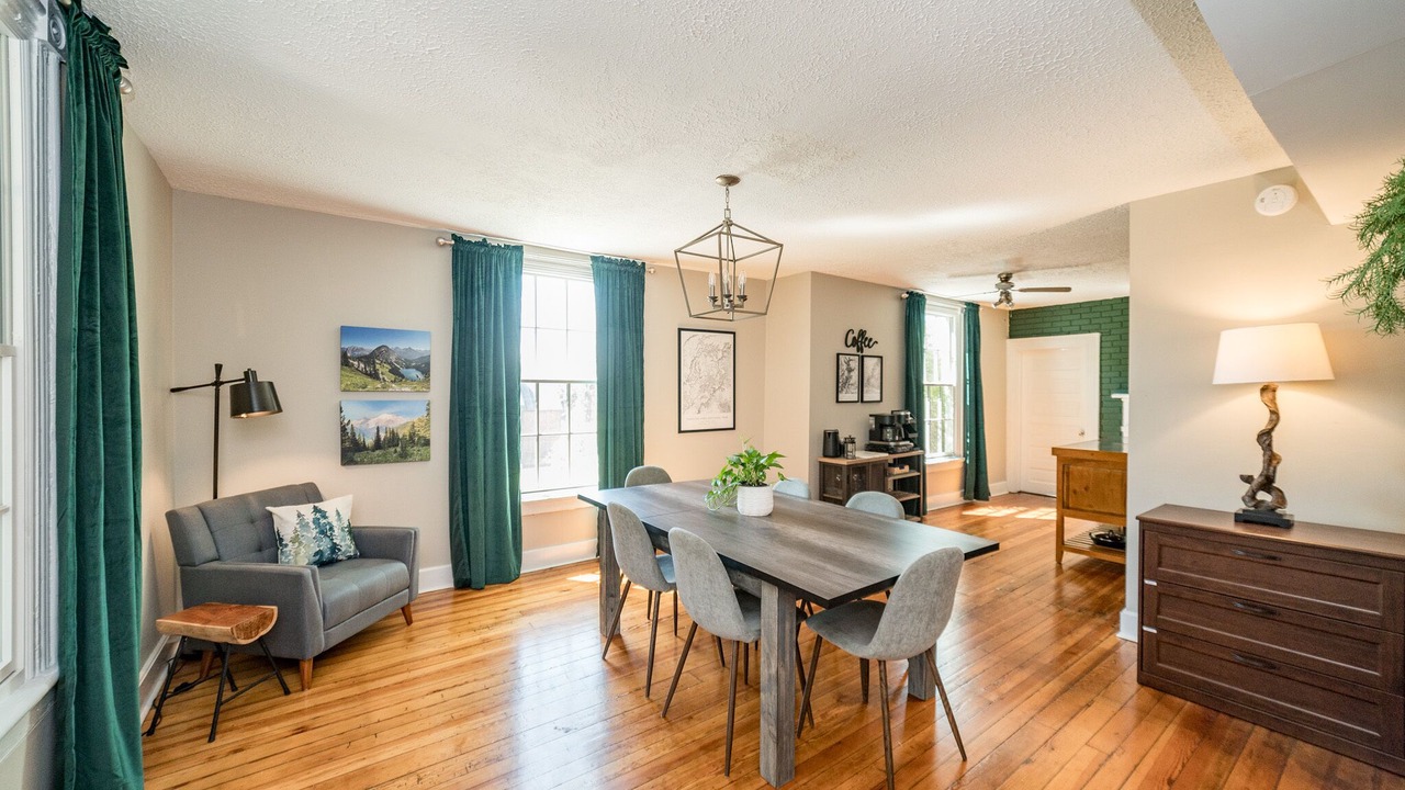 Photo of Bedroom in Lynchburg