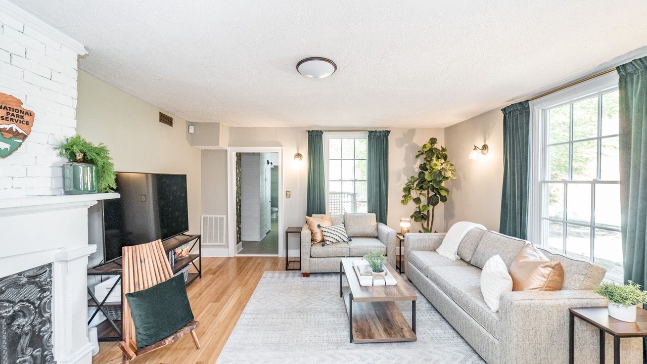 Photo of Livingroom in Lynchburg