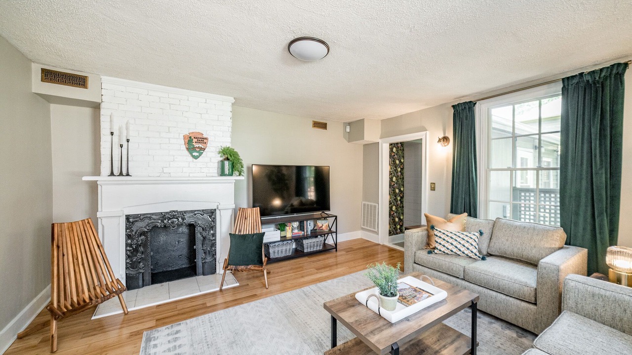 Photo of Livingroom in Lynchburg