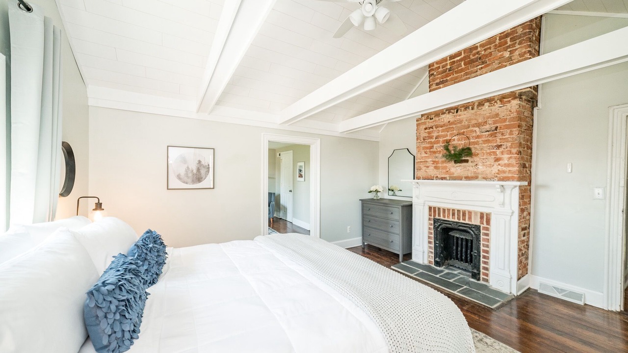 Photo of Livingroom in Lynchburg