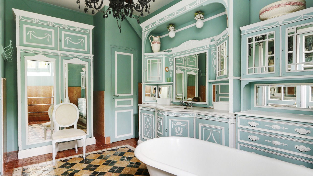 Photo of Bathroom in Notre-Dame-des-Champs