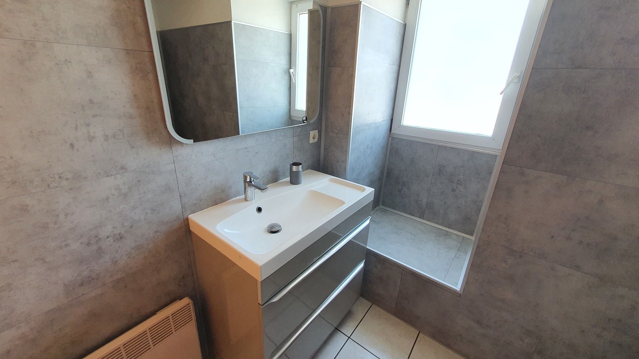 Photo of Bathroom in Ushant