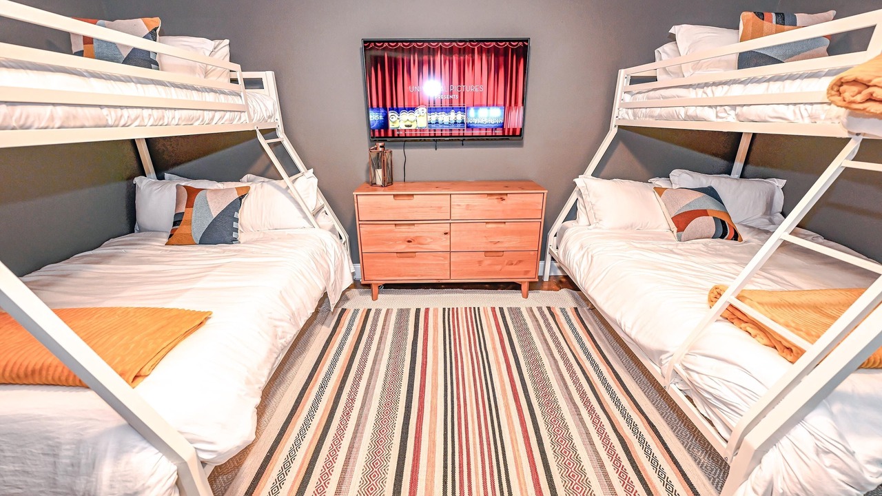 Photo of Bedroom in Hayesville