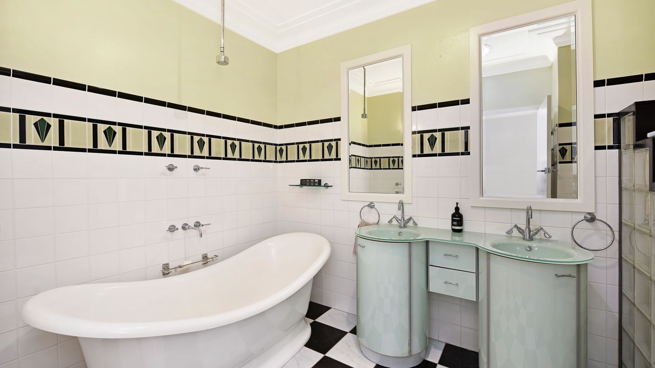 Photo of Bathroom in Katoomba