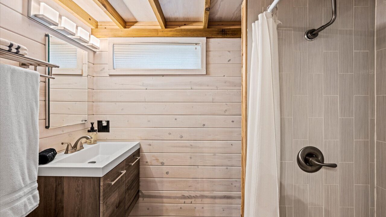 Photo of Bathroom in Hayesville