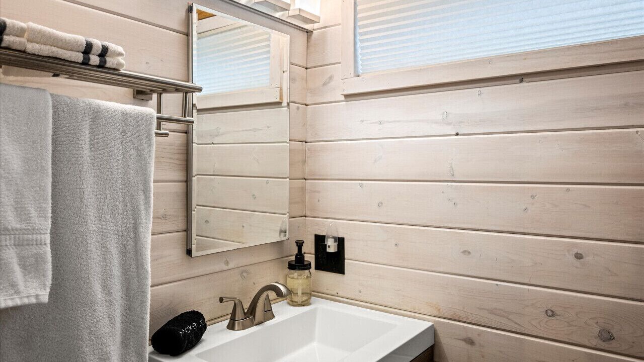 Photo of Bathroom in Hayesville