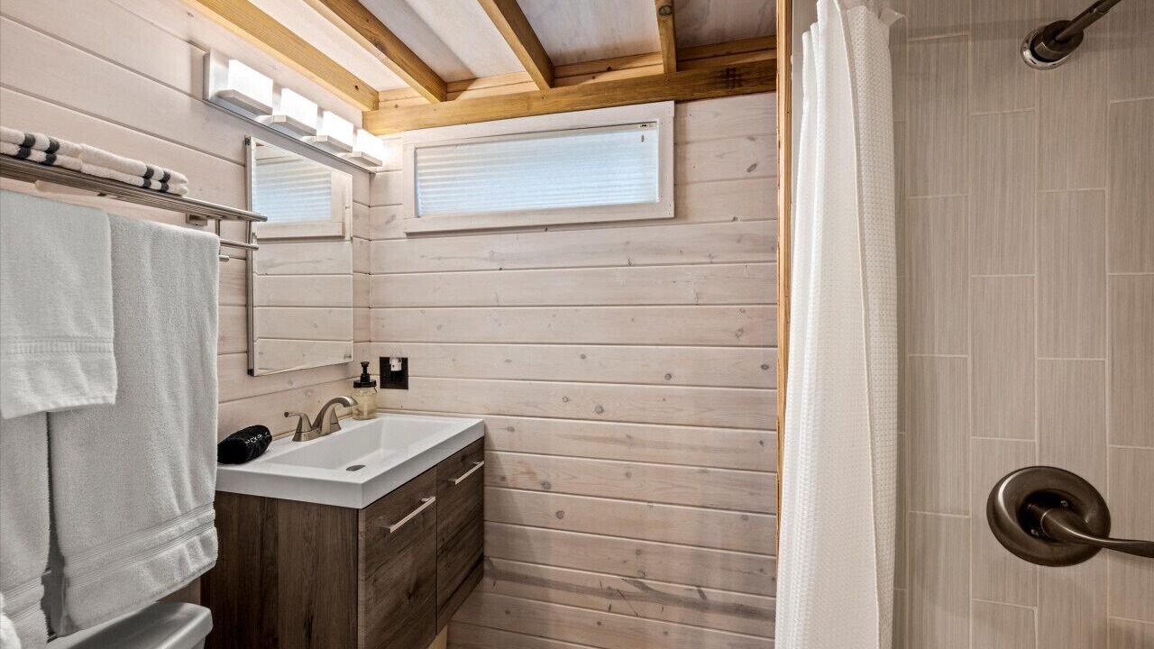 Photo of Bathroom in Hayesville