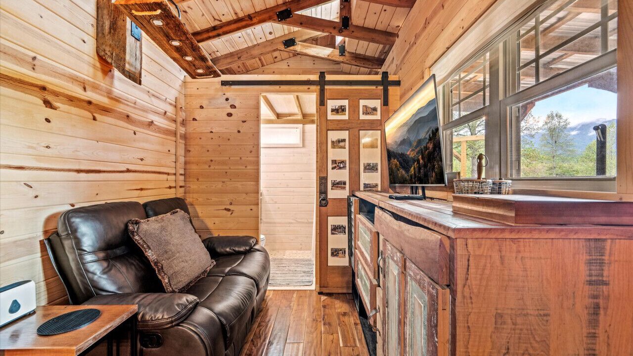Photo of Livingroom in Hayesville