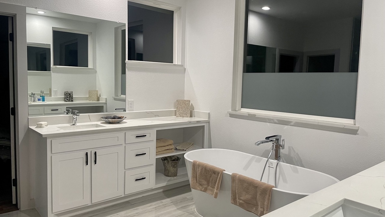 Photo of Bathroom in West Dallas