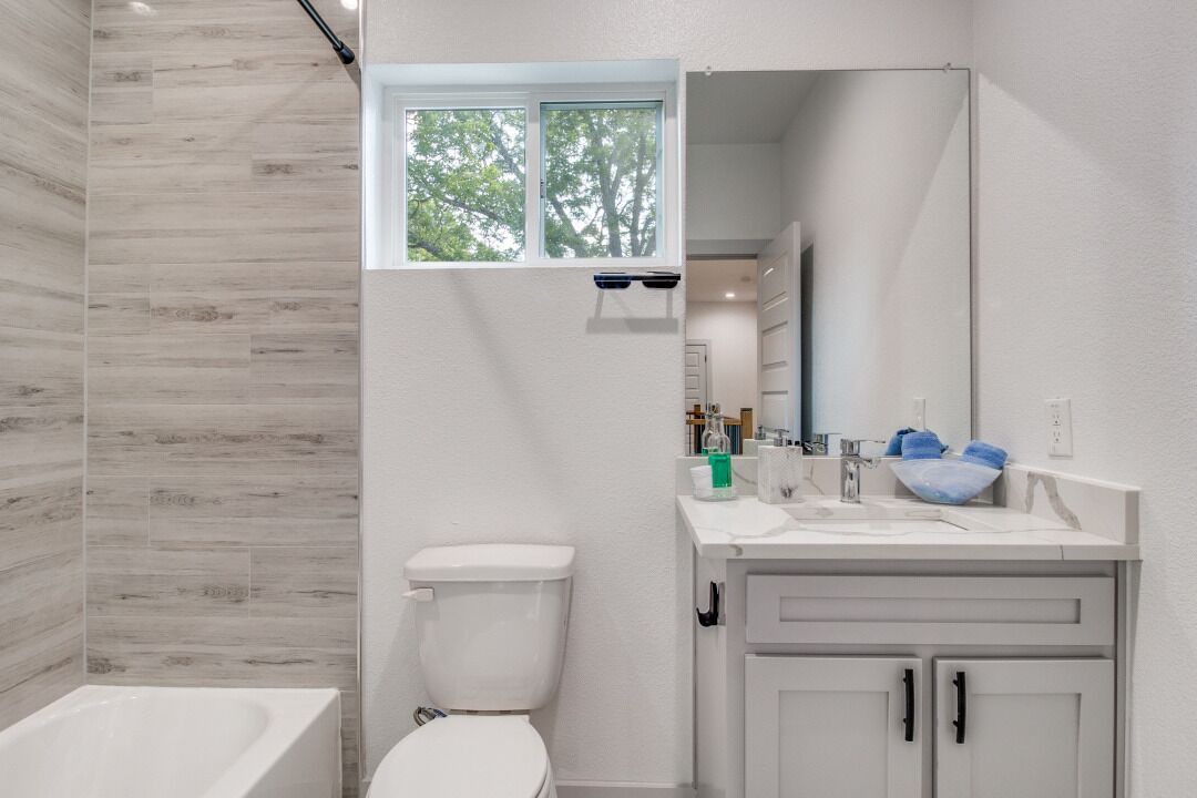 Photo of Bathroom in West Dallas