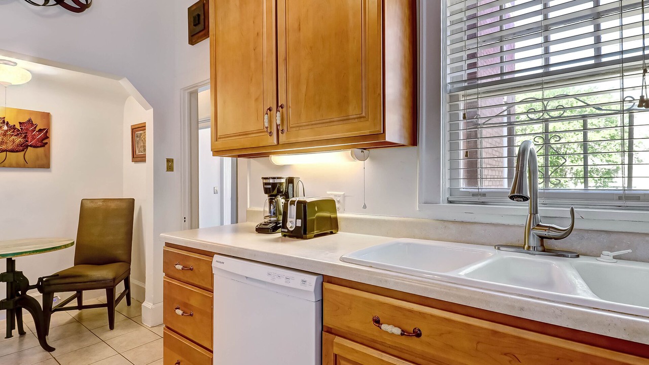 Photo of Kitchen in Thomas Square