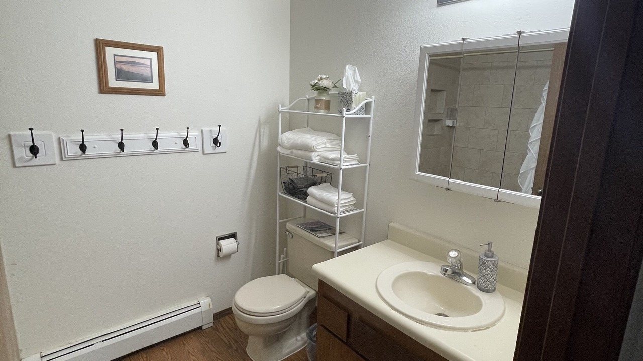 Photo of Bathroom in Bayshore - Klatt