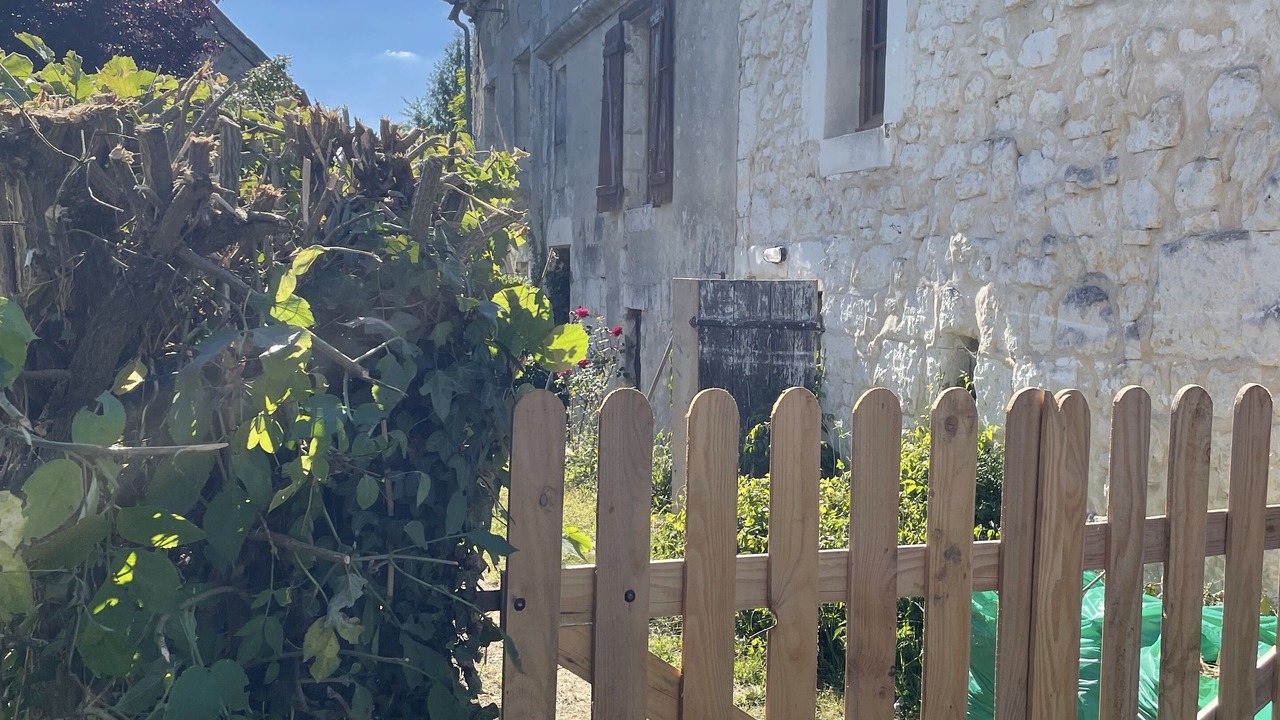 Photo of Outdoor in Courgeon
