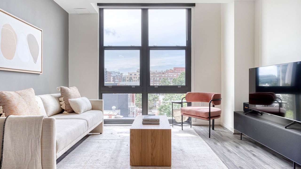 Photo of Livingroom in H Street Corridor