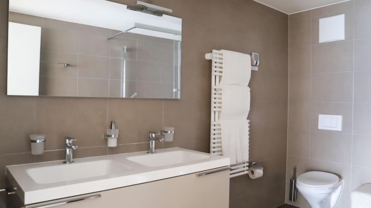 Photo of Bathroom in Montreux City Centre