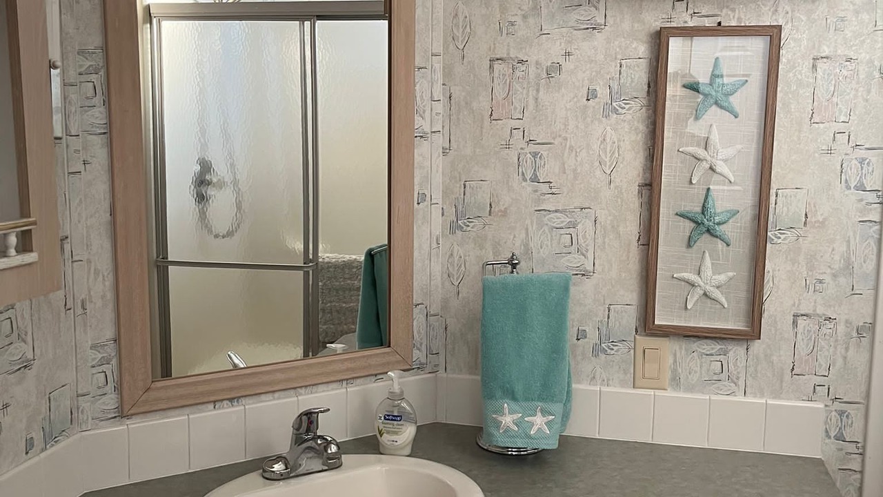 Photo of Bathroom in Cudjoe Key