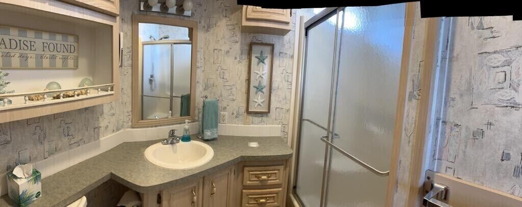 Photo of Bathroom in Cudjoe Key