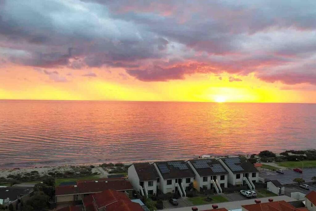 Photo of Outdoor in West Lakes Shore