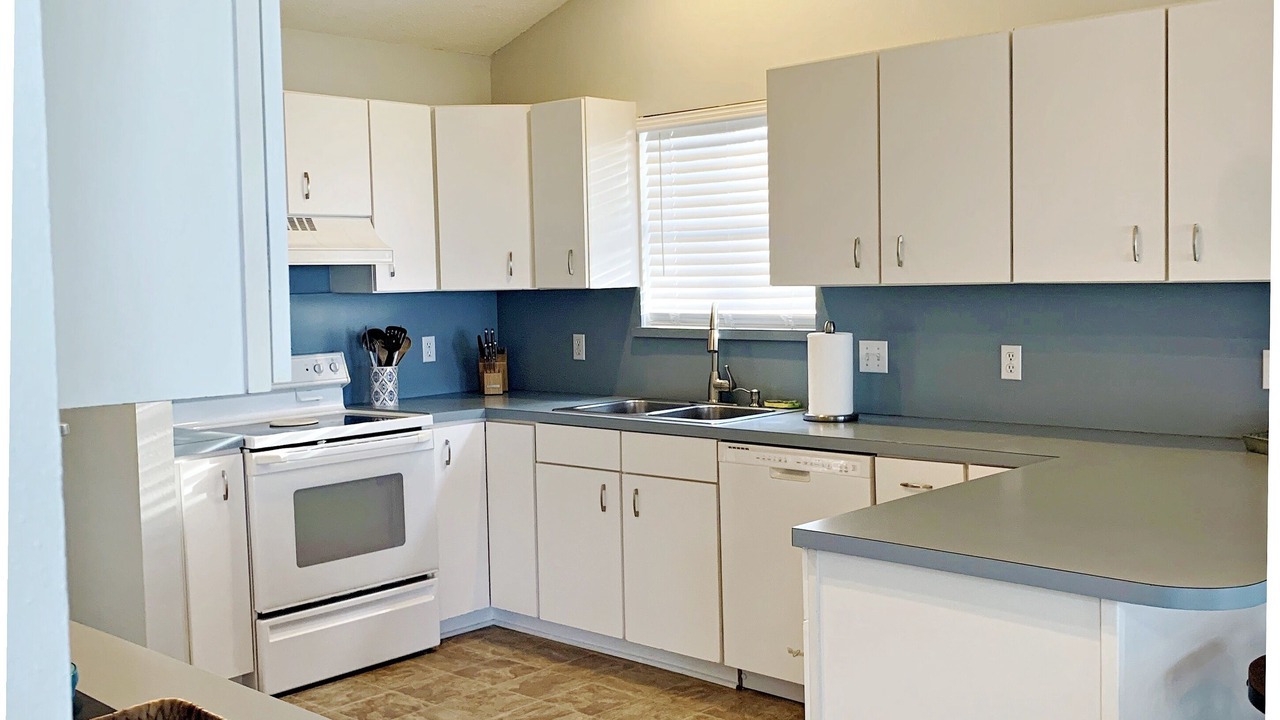 Photo of Kitchen in Cedar Creek Reservoir