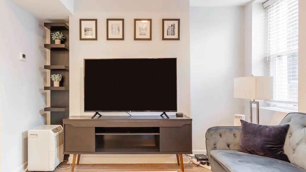 Photo of Livingroom in Shaw