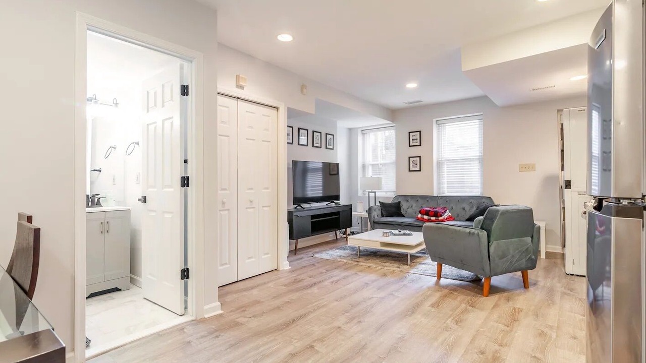Photo of Livingroom in Shaw