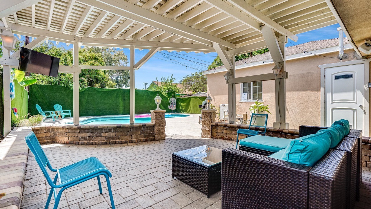Photo of Patio Balcony in North Long Beach