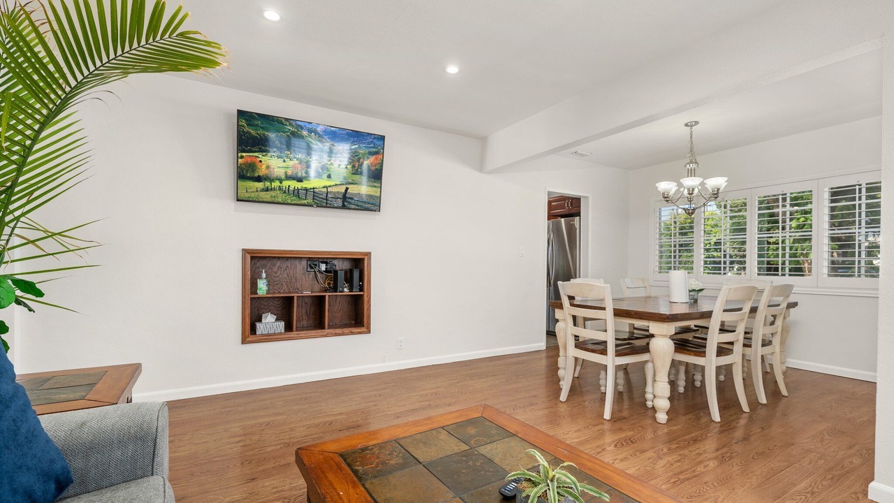 Photo of Bedroom in North Long Beach