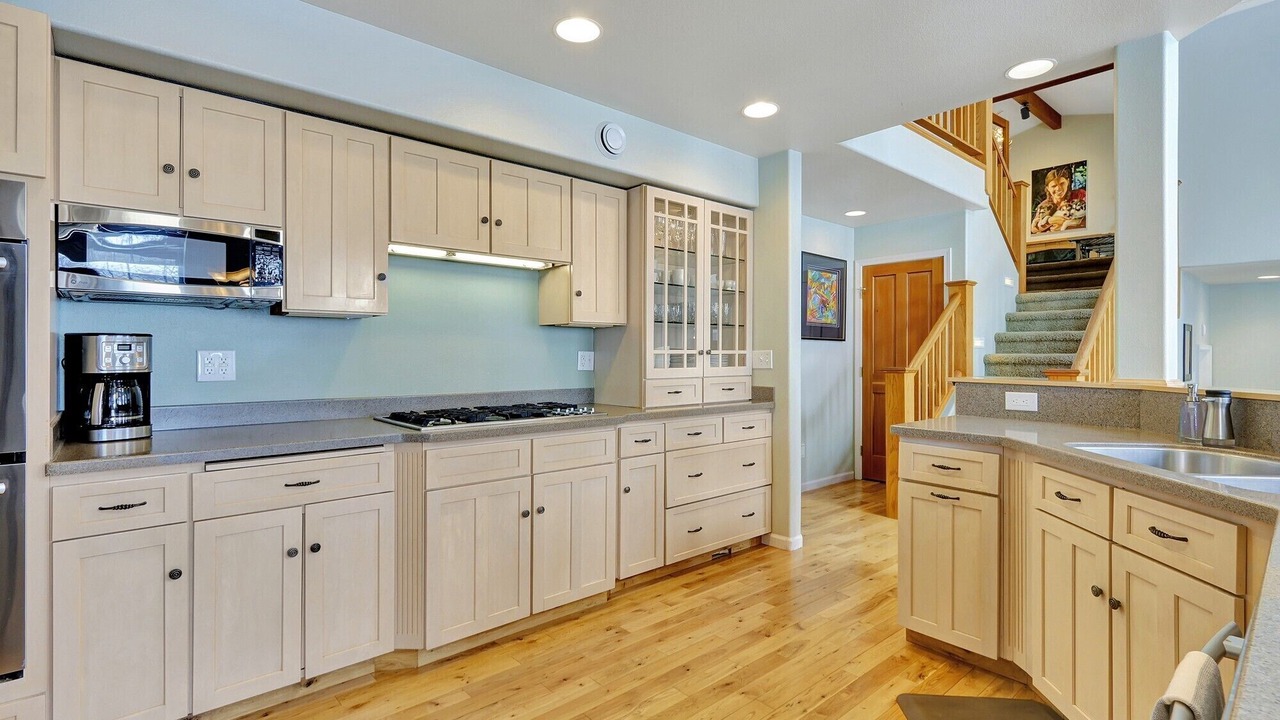 Photo of Kitchen in Alyeska