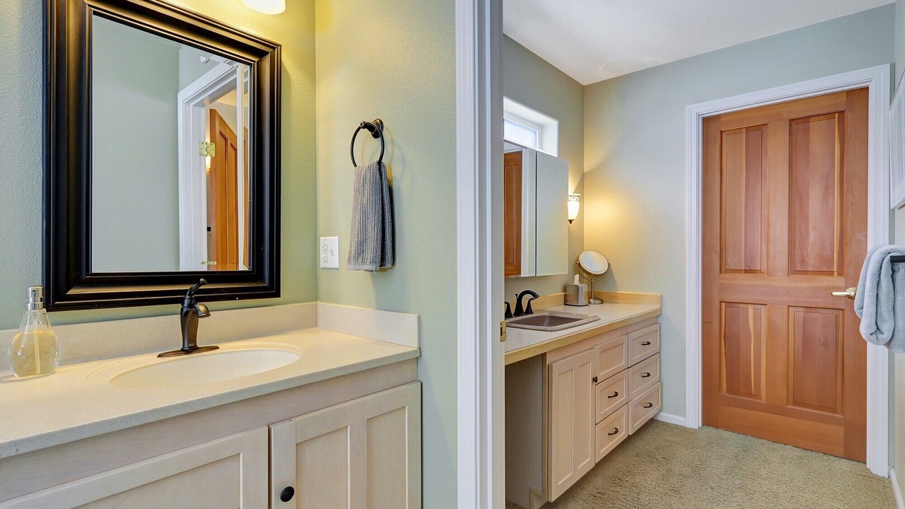 Photo of Bathroom in Alyeska