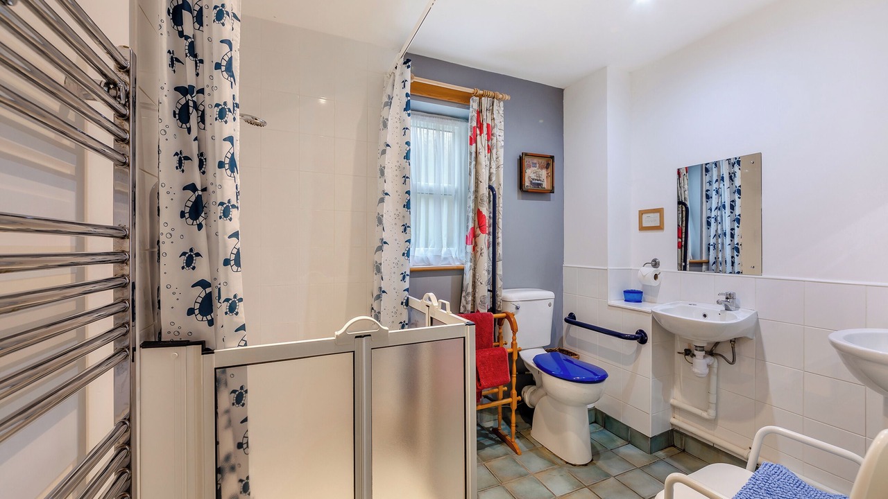 Photo of Bathroom in Lanehead