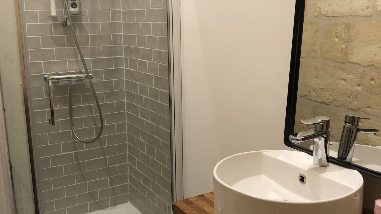 Photo of Bathroom in Saint Seurin - Fondaudege