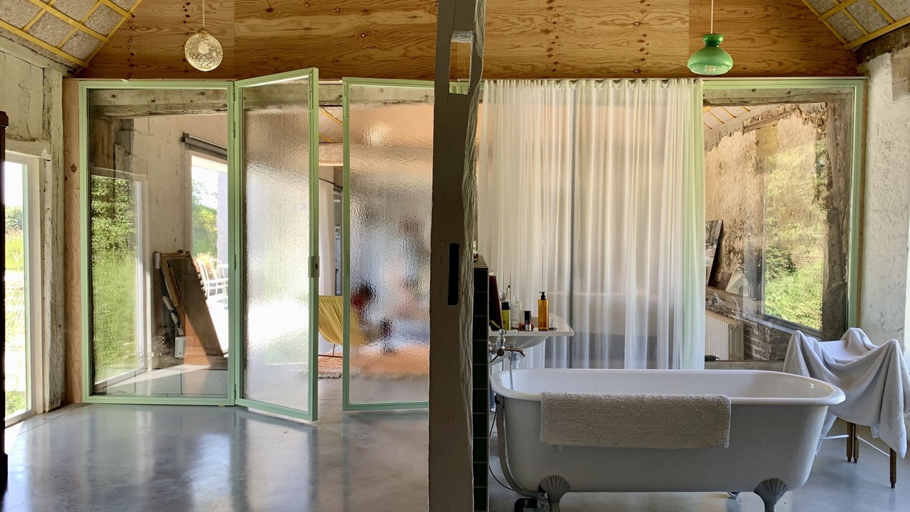 Photo of Bathroom in Chapelle-Guillaume